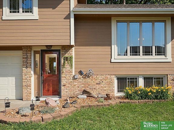 3rd image of 5706 S 151st St