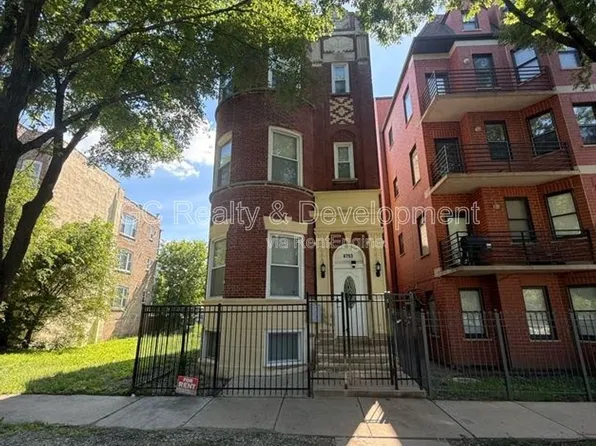 4753 S Saint Lawrence Ave Floor 3, Chicago, IL 60615