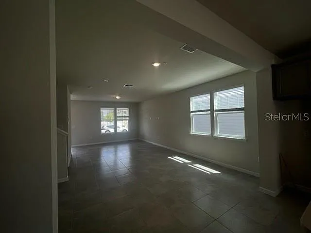 3 bed, 2.5 bath, 1652 sqft, $2,795 — Photo 4