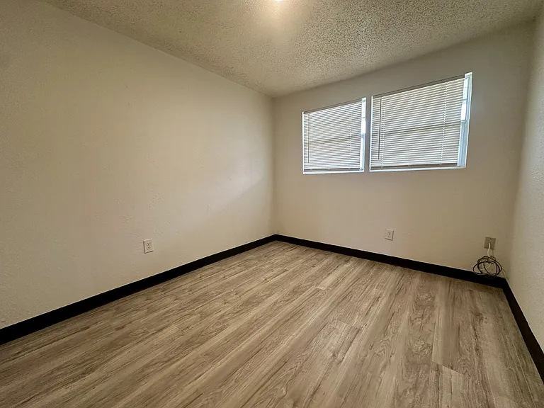 2416 Colgate St #12 — Photo 10