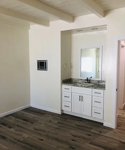 1804 Pullman Ln #3 — Photo 5