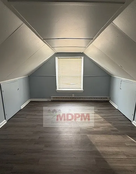3 bed, 1152 sqft, $1,050 — Photo 2