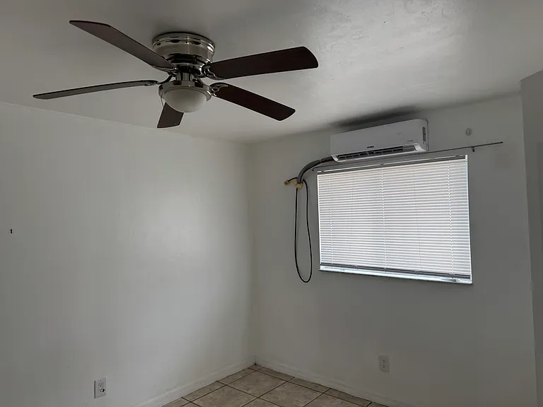 516 Hancock Bridge Pkwy — Photo 10