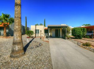 34 W Calle Del Chancero, Green Valley, AZ 85614