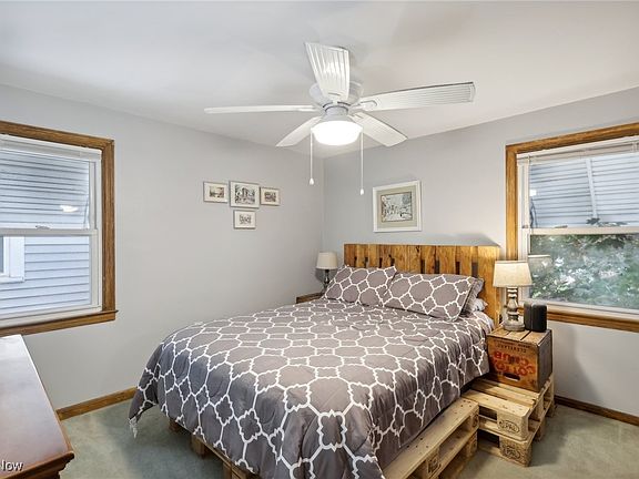4th image of 318 Firwood Ave