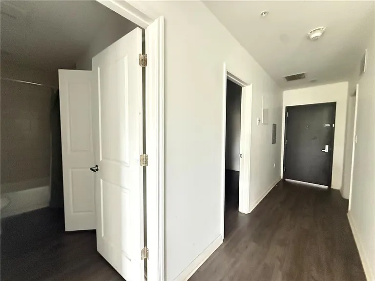 123 N Lumber St #3D — Photo 8