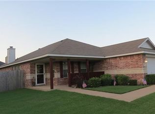 401 Stirling Rd, Rhome, TX 76078