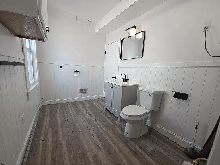 346 N Delaware Ave — Photo 20
