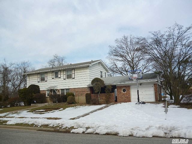 1st image of 74 Hunters Ln