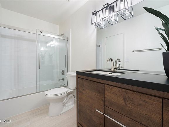 5th image of 4316 N PARKWAY Avenue