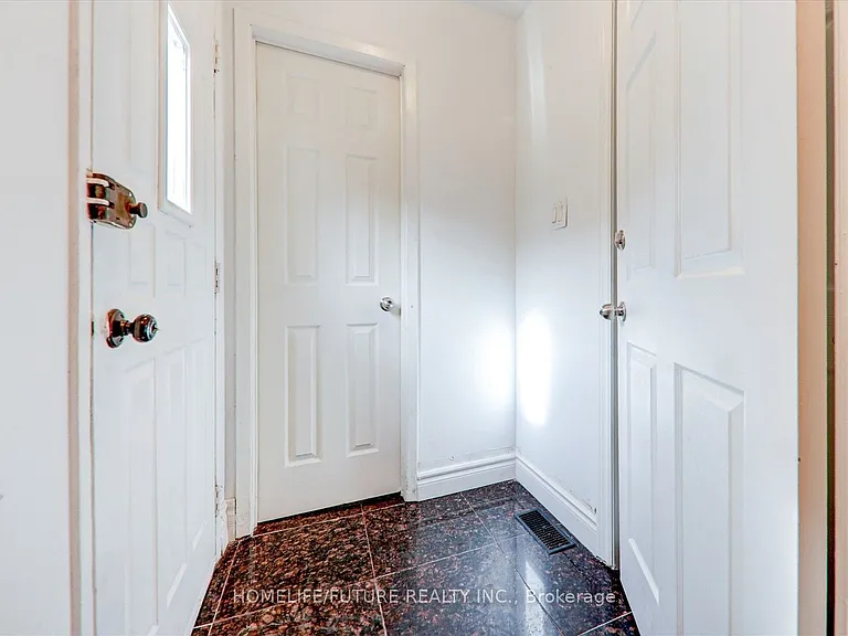 97 Dunsfold Dr #BASEMENT — Photo 7