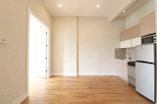 Rented by Pear NYC LLC | media 14