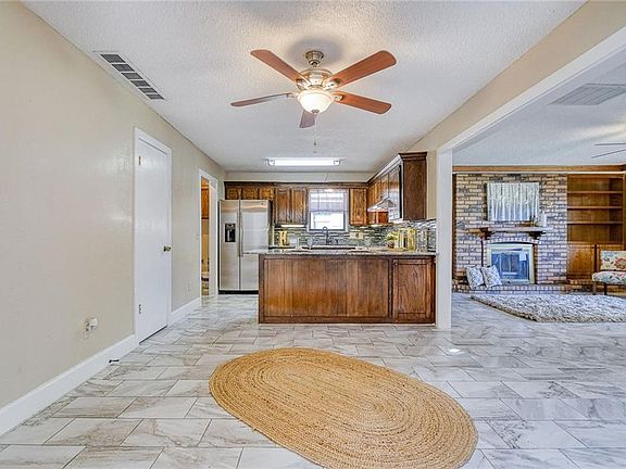 4th image of 14312 Brent Dr