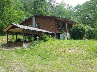 1021 S Toms Creek Rd, Linden, TN 37096