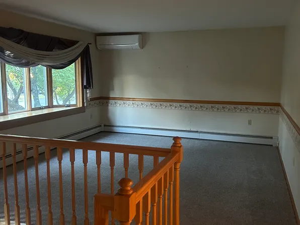 500 1st St, Olyphant, PA 18447