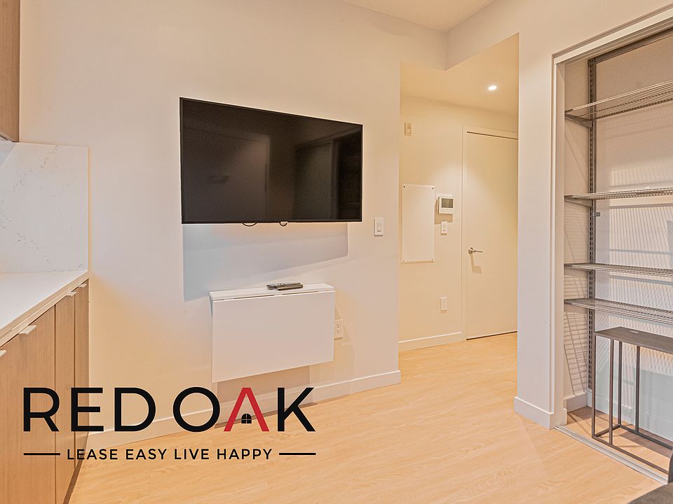 1st image of 11649 1/4 Mayfield Ave #3B
