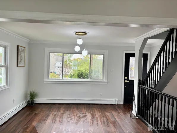 197 Delaware Ave, Cliffwood, NJ 07721