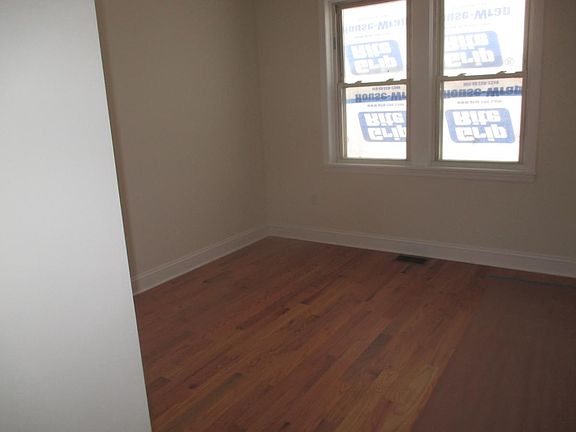 5th image of 10 Morton Pl #1