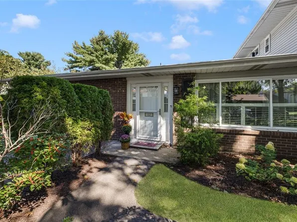 151 Edaville Ct, Warwick, RI 02886