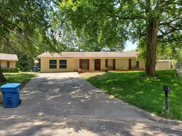 204 Hillcrest Ter, Marshall, TX 75672