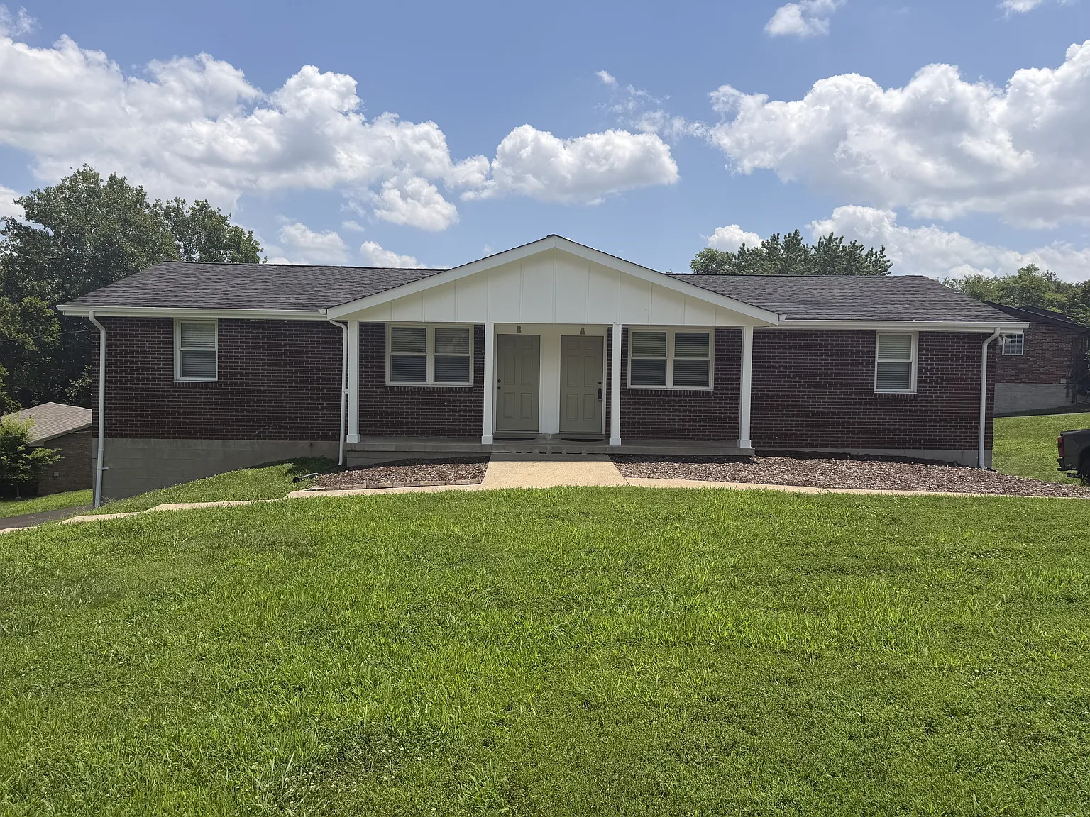 171 Vulco Drive - B — Photo 1