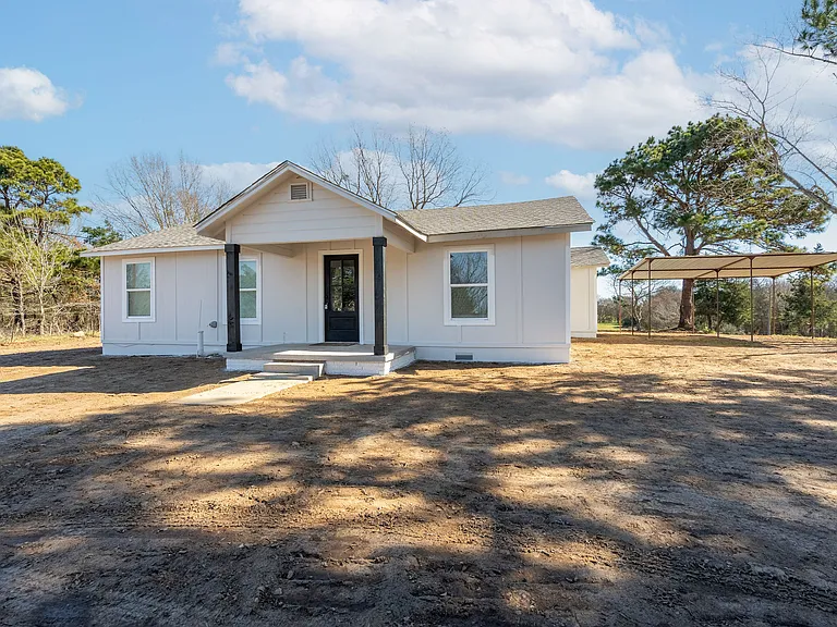 6306 FM 144 N — Photo 2