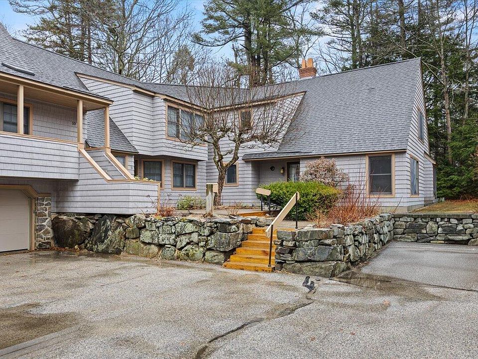 1st image of 12 Winslow Place #12