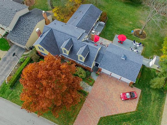 2nd image of 5789 Crescent Ct