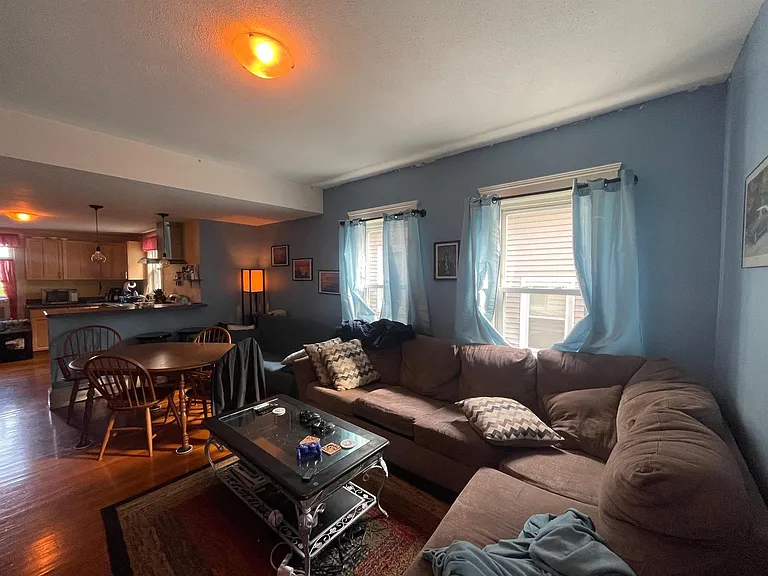 25 Curtis St — Photo 16