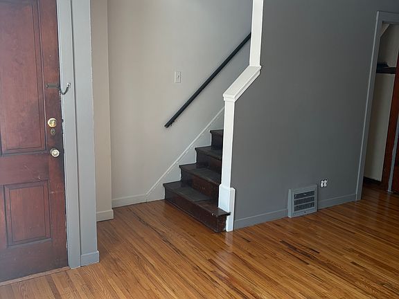 4th image of 49 Henderson Ave #E