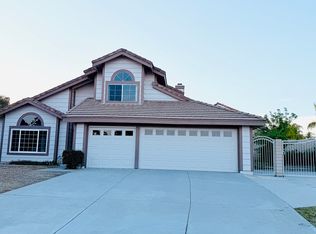 120 Sandpoint Ln, Riverside, CA 92506