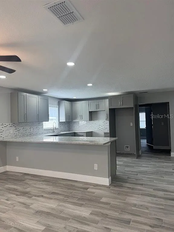4 bed, 3.0 bath, 1727 sqft, $1,650 — Photo 4