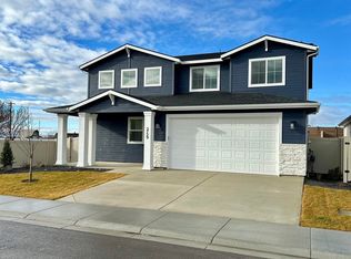 6079 W Parachute Dr, Meridian, ID 83646