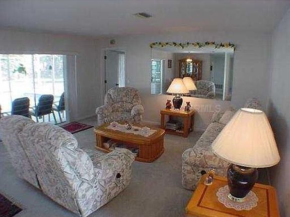 5th image of 7751 Holiday Dr