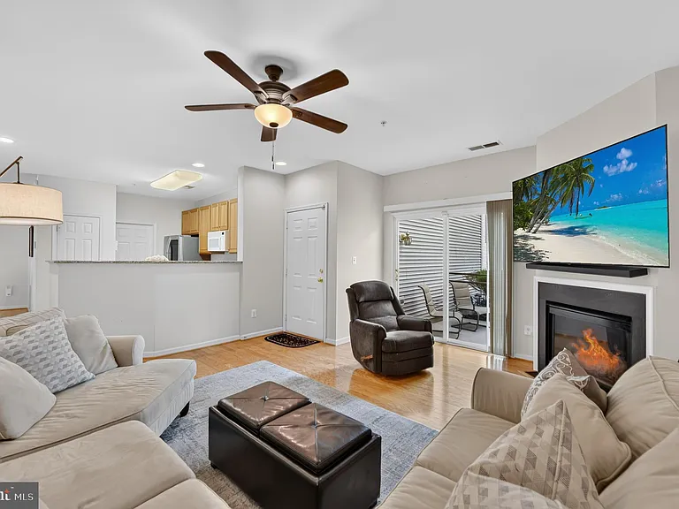 43081 Zander Ter — Photo 34