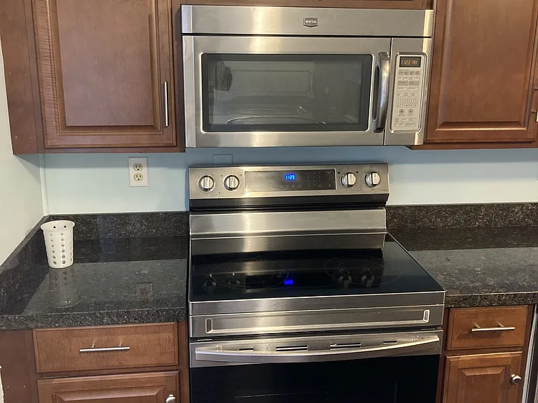 918 Flanders Rd #4C — Photo 10