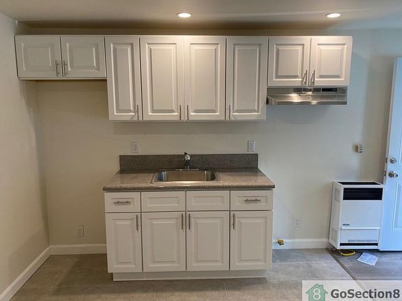 3rd image of 8765 S San Pedro St #1