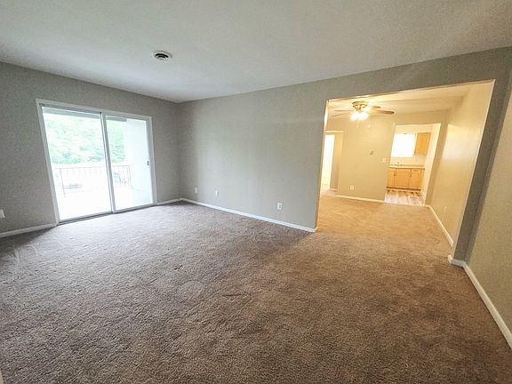 2nd image of 111 Pine Dr #10