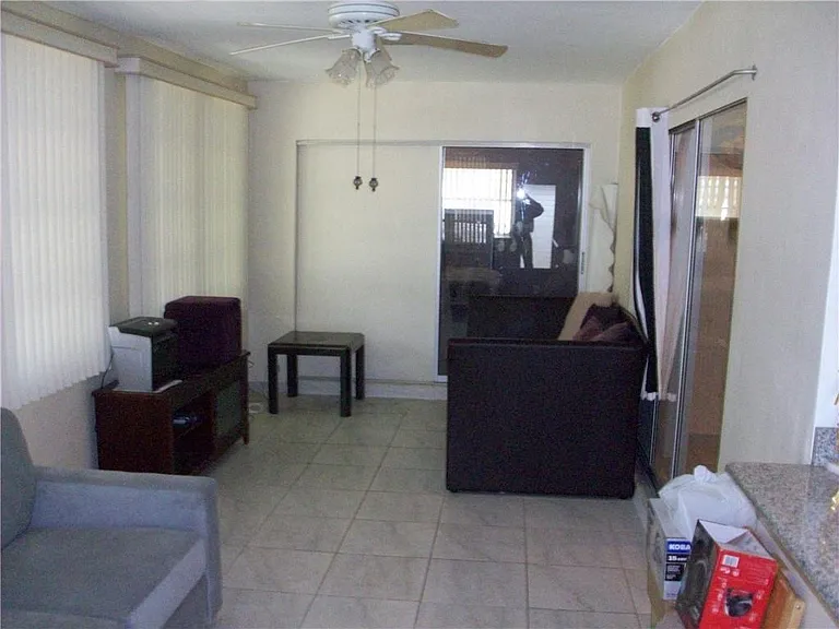 5039 NW 42nd St — Photo 20