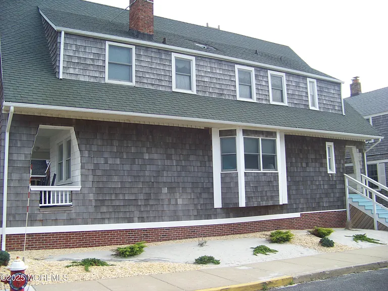 336 East Ave — Photo 34