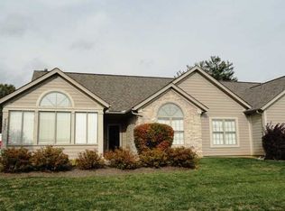 5351 Meadowood Ln, Westerville, OH 43082