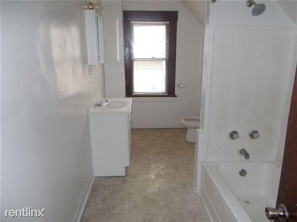 Unit 2 Bathroom