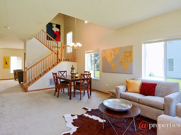 Living Room / Dining Room