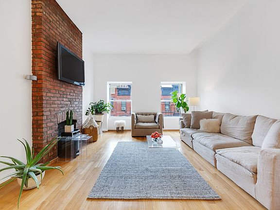 3rd image of 231 W 16th St APT 5E