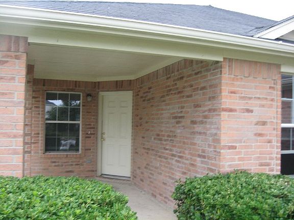 2nd image of 19718 Brisbane Meadows Dr