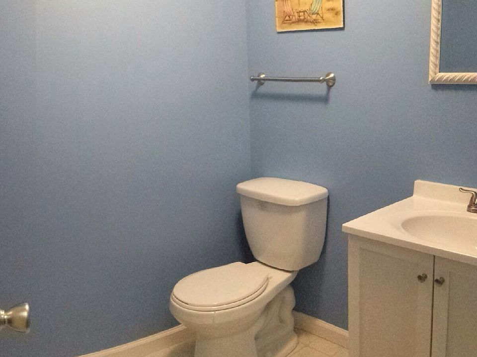 Lower level bath