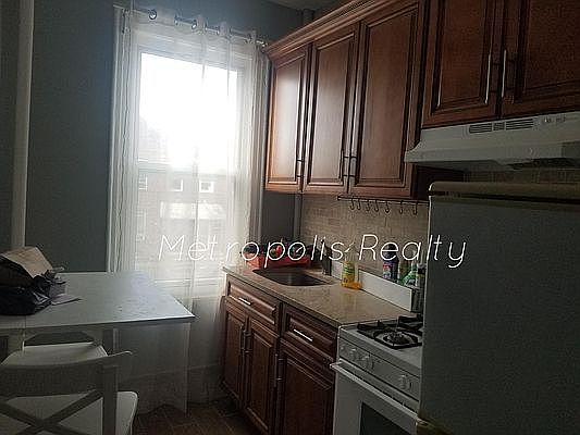 4th image of 24-63 26th St #2F