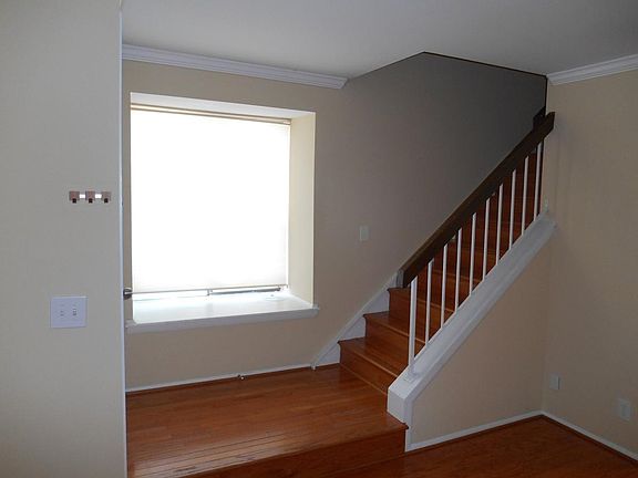 3rd image of 2522 Glengyle Dr #207