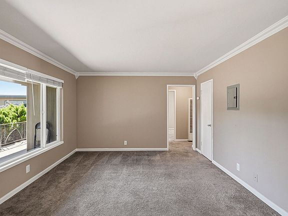 5th image of 3545 Harrison St APT 12