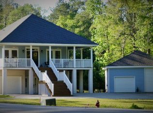 1039 Shell Point Rd NE, Townsend, GA 31331